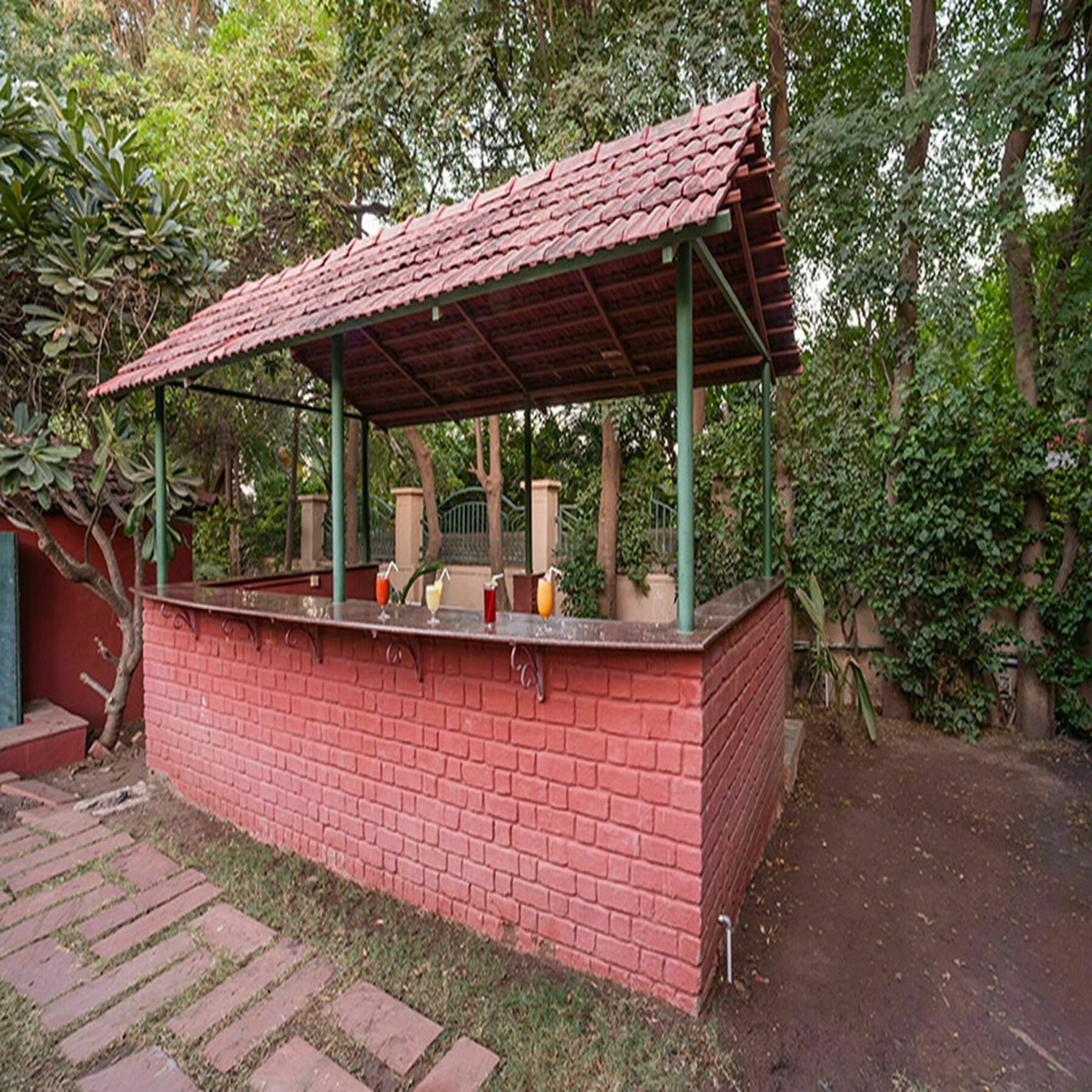 Renest Shraddha Inn - Ширди Экстерьер фото